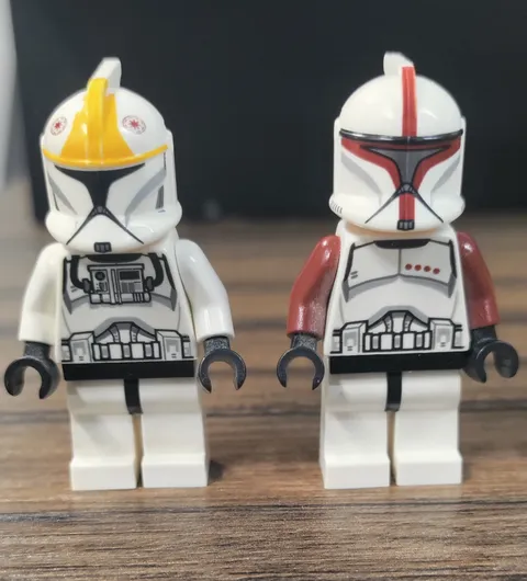 LEGO Star Wars Phase 1 Clone Trooper Captain sw0492 + Pilot sw0491 Lot 75021