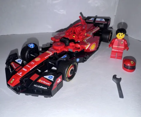 LEGO Speed Champions Ferrari SF-24 F1 Race Car 77242 w/ Driver, Manual 275pc