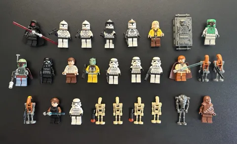 Lot of 27 Collectible Vintage Star Wars LEGO Minifigures, 1990s - 2010s