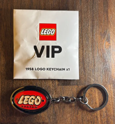 LEGO Keychain 5007092 Retro Spinning 1958 Logo key chain VIP Insiders