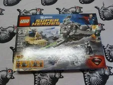 Lego 76003 DC Universe SUPERMAN BATTLE OF SMALLVILLE  NEW Factory sealed Box