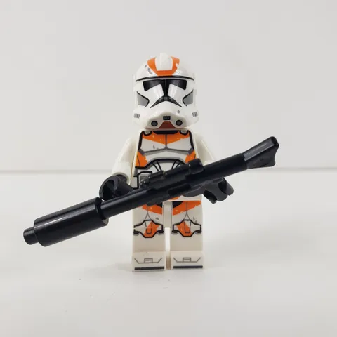 LEGO Star Wars 212th Attack Battalion Phase 2 Clone Trooper Minifigure Blaster