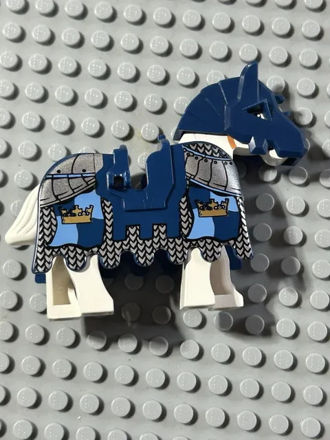 LEGO Horse Barding, Armor Gold Crowns & Silver Chain Mail
