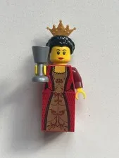 Queen w/ Crown | LEGO Castle / Fantasy Era / Kingdoms Minifigures