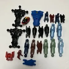 LEGO Ben 10 Alien Force 23 Parts Feet Torsos Mask