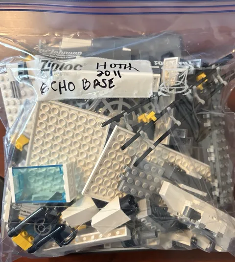 LEGO Star Wars: Hoth Echo Base (7879) - READ DESCRIPTION!