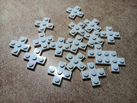 LEGO BULK LOT OF 16 WHITE 3X3 MODIFIED CROSS PLATE #15397