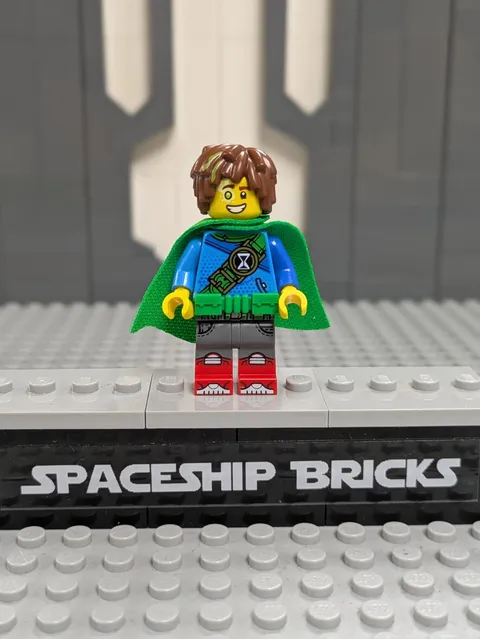 LEGO Minifig drm021 - Mateo - Bright Green Utility Belt and Cape