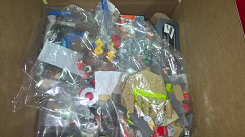 LEGO Bulk Lot Assorted Mixed Bricks Pieces & Parts Multicolor ANT MAN INCLUDED