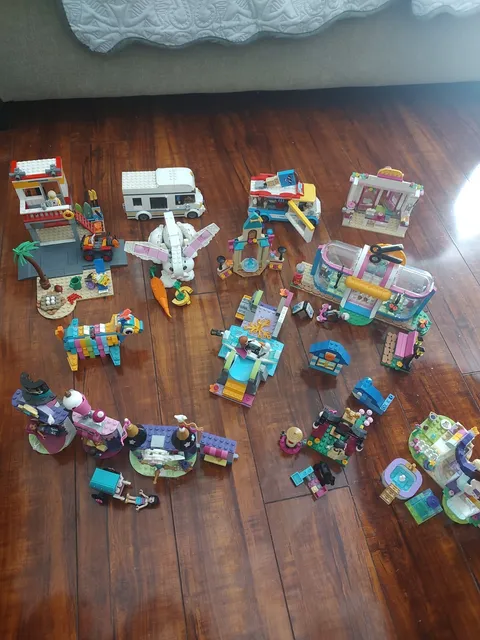 LEGO Set Lot 16 Sets With Minifigures/Plus 6 Instructions Books
