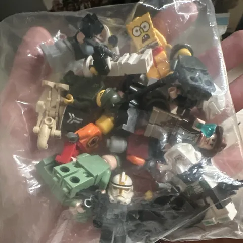 LEGO Bulk Lot Mixed Minifigure Parts, Multicolor Plastic, Bagged, SpongeBob