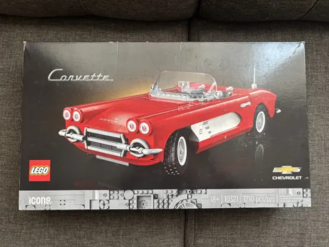 LEGO 10321 - Icons Corvette