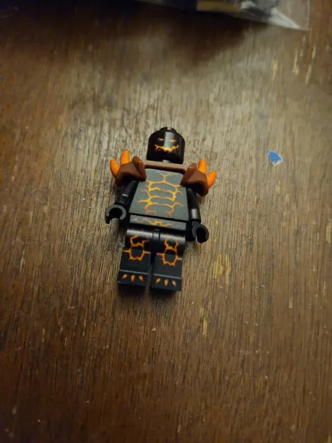 Lego Moltor Nexo Knights Lava Monster Minifigure nex017 70313 Three Brothers
