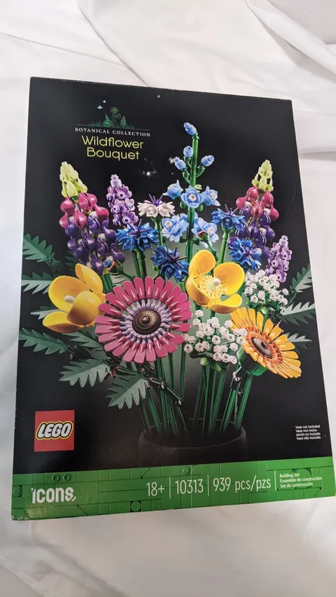 LEGO Icons: Wildflower Bouquet (10313) Partially Opened Package New