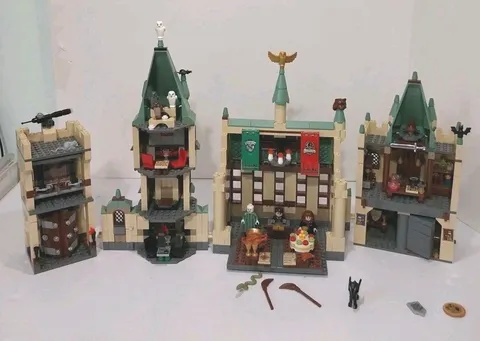 Lego Harry Potter Hogwarts Castle No instructions or box