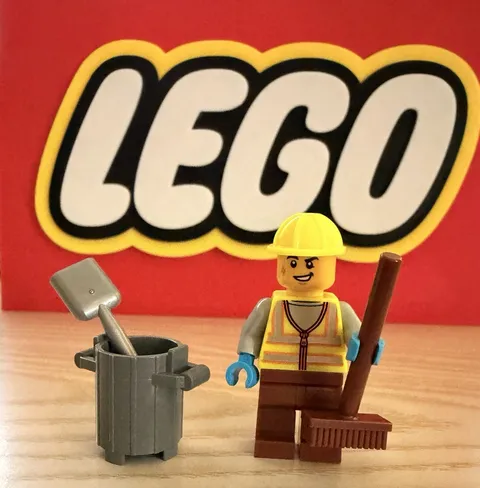 Lego City Utilities Worker Minifgure With Accessories 