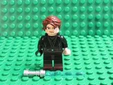 Lego Star Wars minifigure Anakin Skywalker Dark Brown Legs Hair WH30