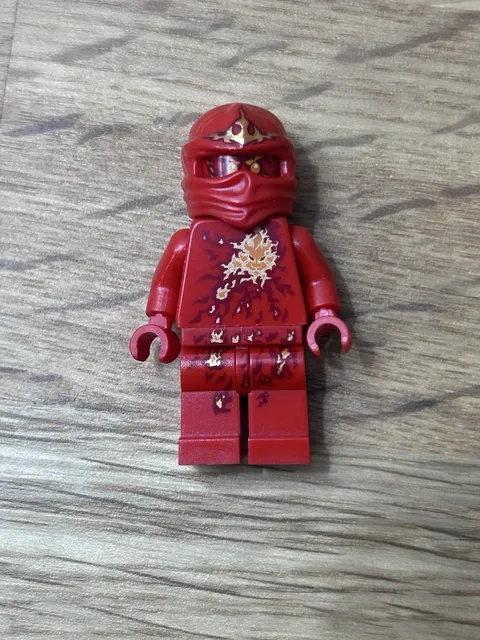 Lego Ninjago NRG Kai Minifigure  Authentic SUPER RARE EXCELLENT CONDITION 9591