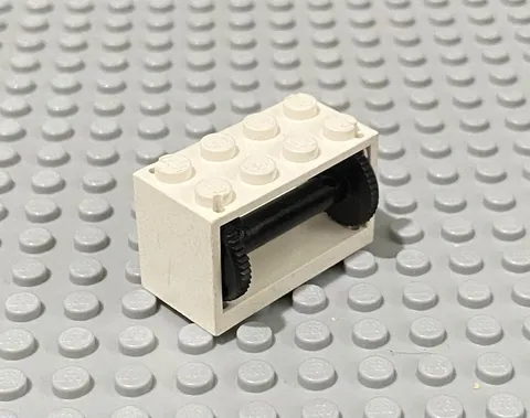 LEGO Classic White 2x4x2 String Reel