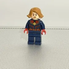 LEGO Marvel Super Heroes Captain Marvel MINIFIG