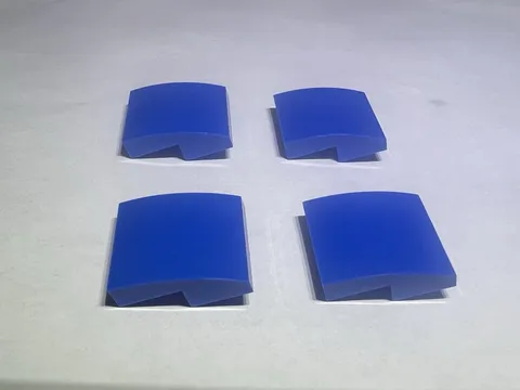 Lego Lot Of 4 Bright Blue Plate With Bow Tile 2x2x2/3 2/3 New City 2x2
