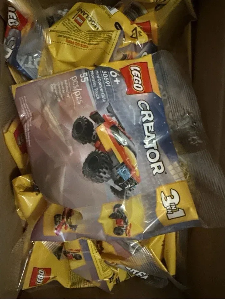 LOT of 30 LEGO CREATOR: Mini Convertible Monster Truck 30691