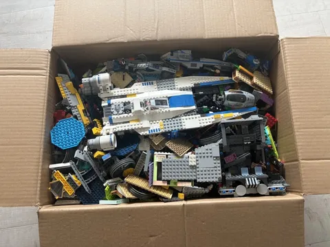 17+ LB Bulk LEGO Lot – Unsorted Mixed Bricks & Parts – Possible Star Wars