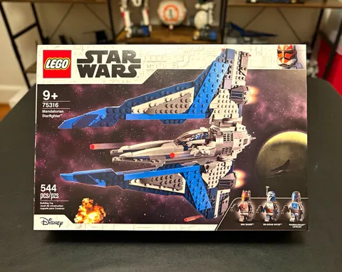 BNIB LEGO Star Wars Mandalorian Starfighter 75316