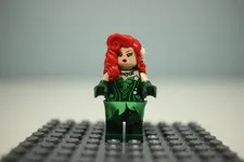 LEGO® Super Heroes Poison Ivy Minifigure The LEGO Batman Movie DC 70908 sh0327