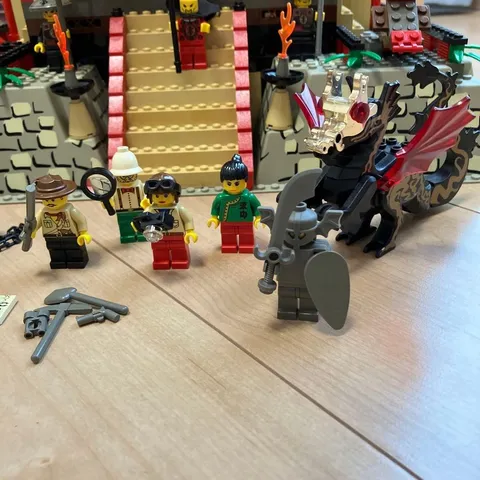 LEGO [DRAGON FORTRESS 7419] Orient Expedition