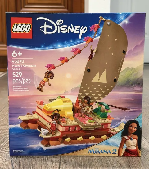 LEGO Disney Moana's Adventure Canoe (43270) 529 Pieces Brick Separator