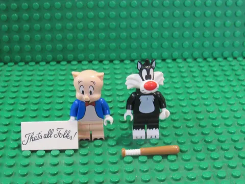 Lot 2 LEGO Looney Tunes Collectible Minifigures Sylvester the Cat Porky Pig PC54