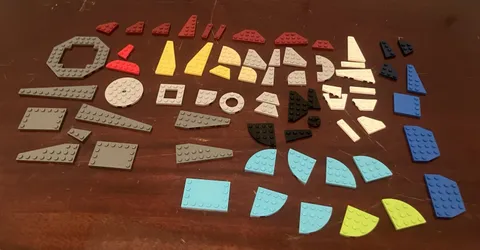 Lego Lot Of 67 Pieces - Includes Wings And Round Pieces