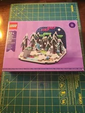 LEGO: Northern Lights Diorama (40785) GWP