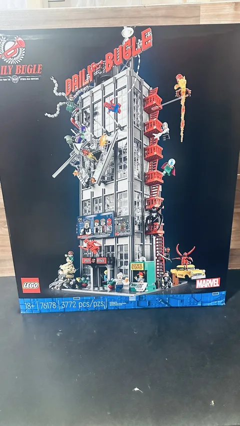 Ships Fast & Safe!  Lego Marvel Spider-Man Daily Bugle Set 76178 - New & Sealed
