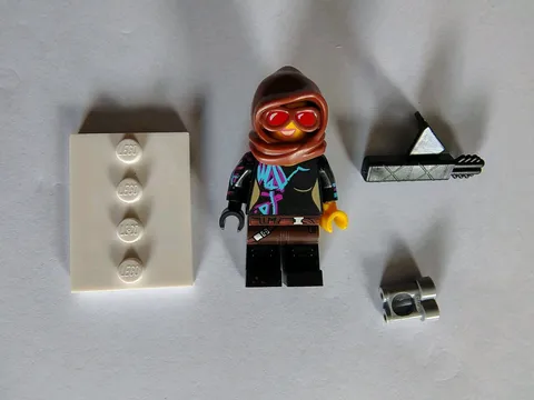 Lego Minifigures The LEGO Movie 2 Series Battle-Ready Lucy Retired
