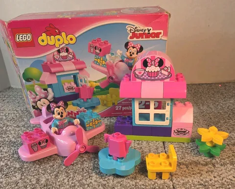 Lego Duplo 10830 Minnie Mouse Cafe' Set - Missing 4 Pieces With Box No Manual 