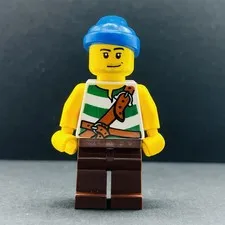 Lego Minifigure Pirate Green / White Stripes, Blue Bandana pi133 Pirates