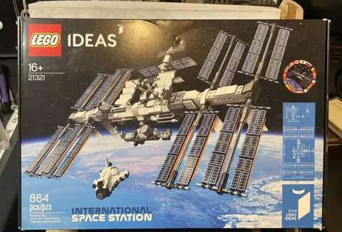 21321 LEGO Ideas NASA International Space Station retired and RARE! 