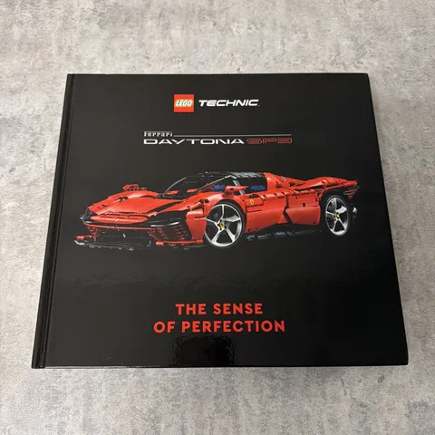 LEGO Technic: Ferrari Daytona SP3: The Sense of Perfection (5007627) Book