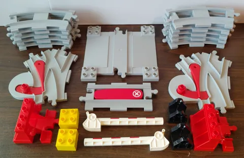 Lego DUPLO 10882 Train Tracks Expansion Pack - 23-Piece Set - Complete