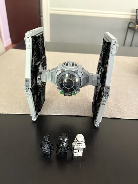 LEGO Star Wars: Imperial Tie Fighter (75300)