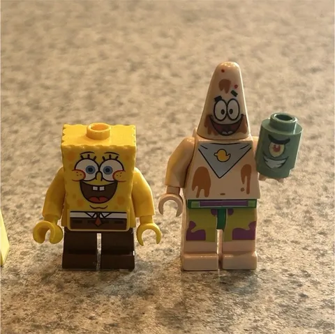LEGO SpongeBob SquarePants Minifigures Lot of 2 SpongeBob & Patrick Star