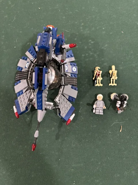 LEGO Star Wars: Droid Tri-Fighter (75044)