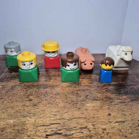 Lot of 7 Vintage 1970s 80sLego Duplo Minifigures Animals Grandma Farmer Boy Girl