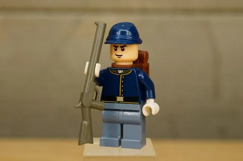 LEGO Toy Minifigure Lone Ranger Calvary 79106 Soldier With Backpack & Rifle