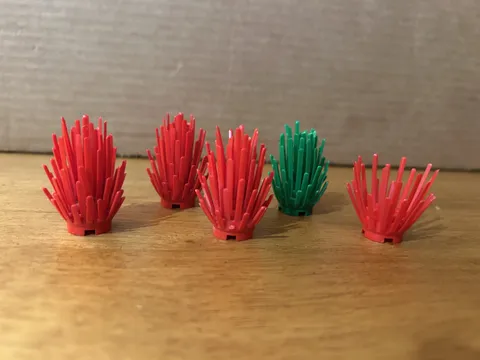 LEGO 3 Red Plant Prickly Bushes, 1 Extension and 1 Green Plant Prickly Bush