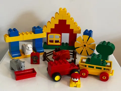 Lego Duplo Town Farm Vintage Incomplete Set 2392 Farmyard
