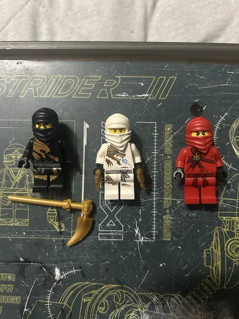 *READ* LEGO Ninjago Minifigure Lot Of 3 Kai + Cole Dx + Zane DX With 2 Weapons