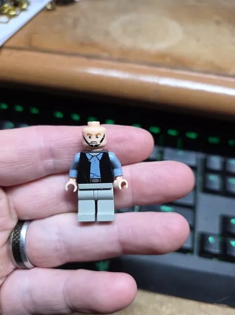 LEGO SW0187 Rebel Scout Trooper (Minifigure, Star Wars, 7668, 10198) No Helmet